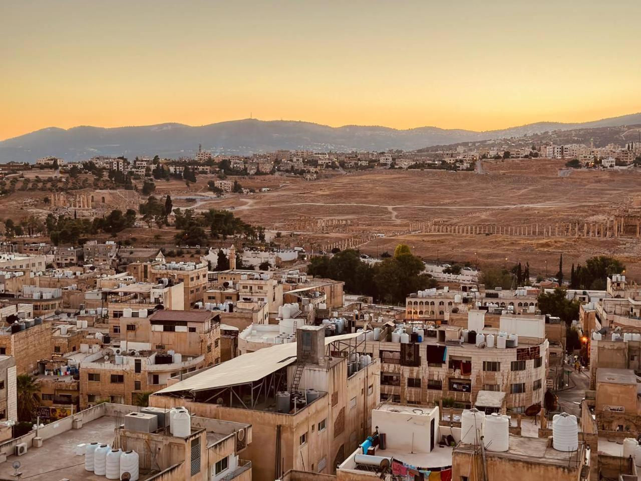 Dream House Hotel Jerash Jarash Exteriör bild