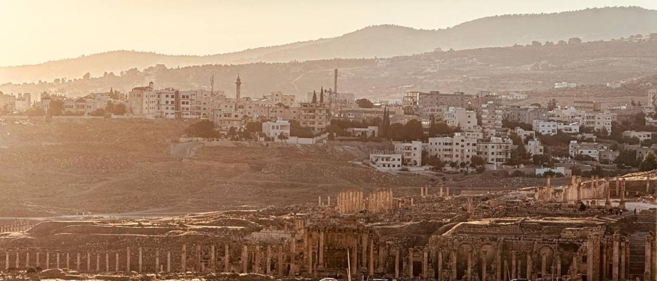 Dream House Hotel Jerash Jarash Exteriör bild